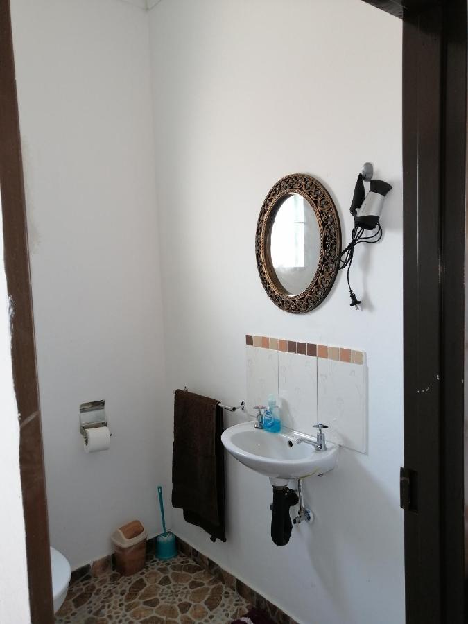 Looks Cottages Self Catering Apartments Kasane Exterior photo